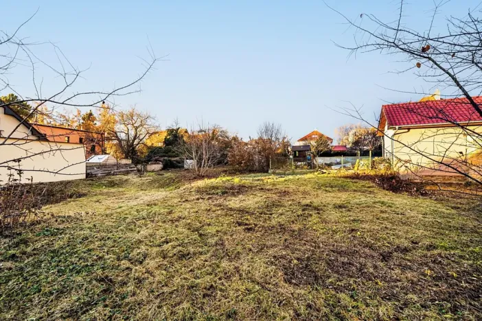 Prodej pozemku pro bydlení, Praha - Hloubětín, Mochovská, 901 m2