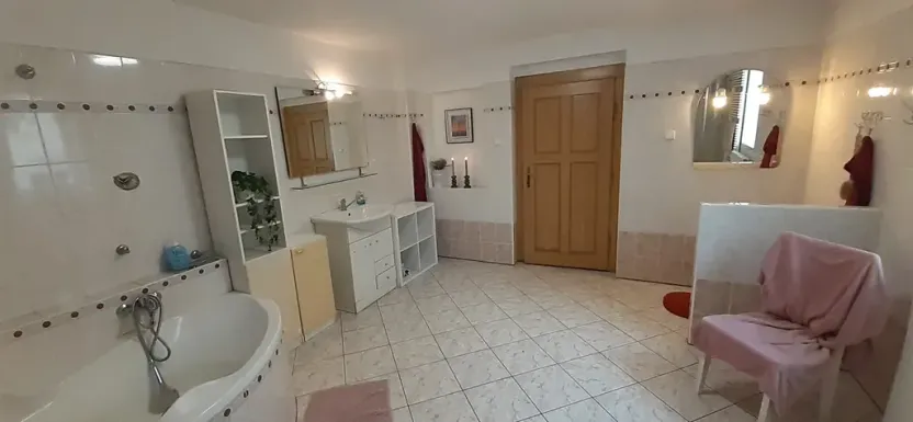 Prodej rodinného domu, Kotenčice, 342 m2