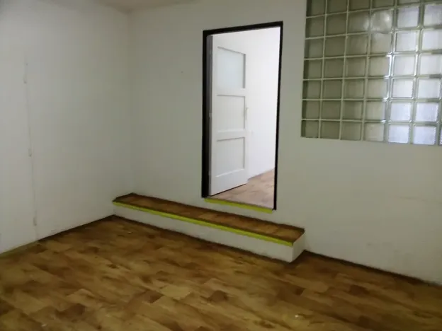 Pronájem kanceláře, Praha - Libeň, Sokolovská, 32 m2