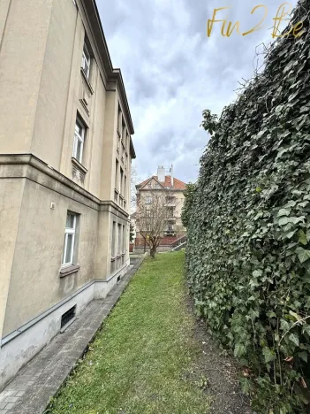 Pronájem bytu 3+kk, Praha - Libeň, V Holešovičkách, 70 m2