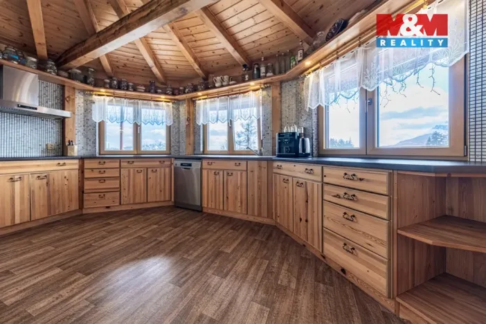 Prodej rodinného domu, Blatno - Mezihoří, 384 m2