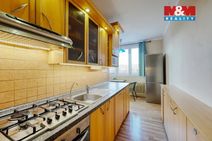 Pronájem bytu 3+1, Plzeň - Skvrňany, Macháčkova, 70 m2