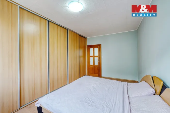 Pronájem bytu 3+1, Plzeň - Skvrňany, Macháčkova, 70 m2