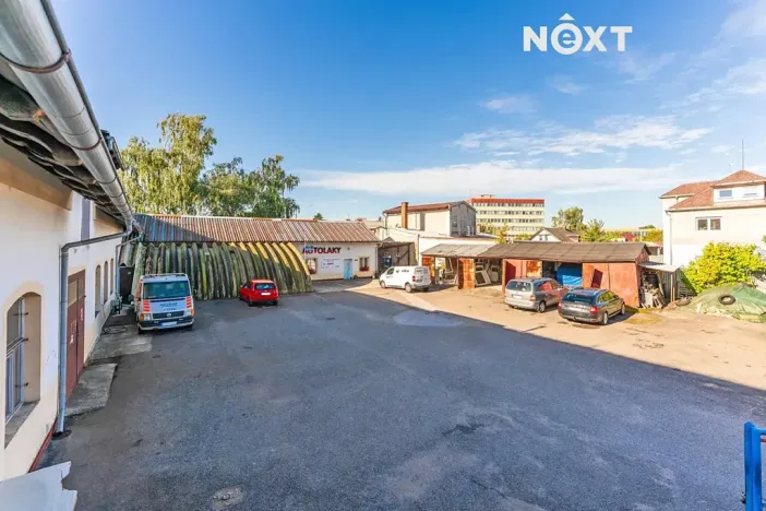 Prodej obchodního prostoru, Hradec Králové, Náhon, 1871 m2