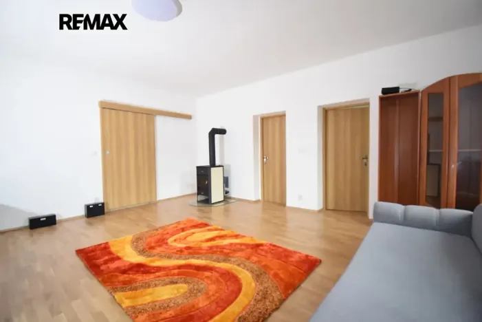 Pronájem bytu 3+1, Zákolany, 75 m2