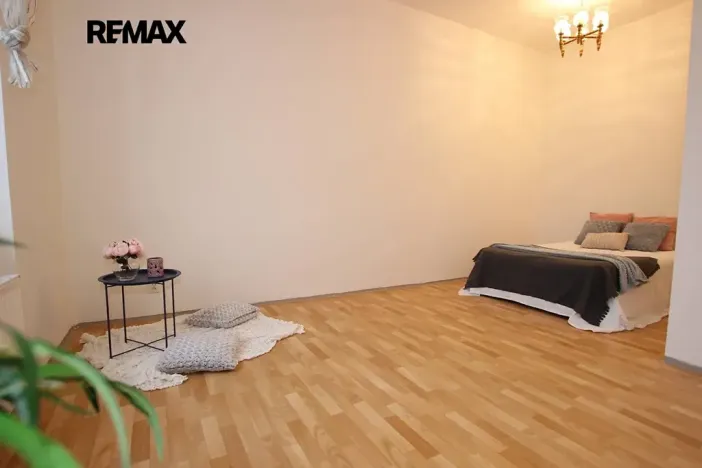 Pronájem bytu 1+kk, Louny, U Zastávky, 34 m2