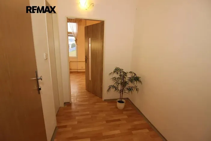 Pronájem bytu 1+kk, Louny, U Zastávky, 34 m2