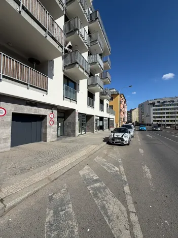 Pronájem bytu 2+kk, Praha - Smíchov, Plzeňská, 55 m2