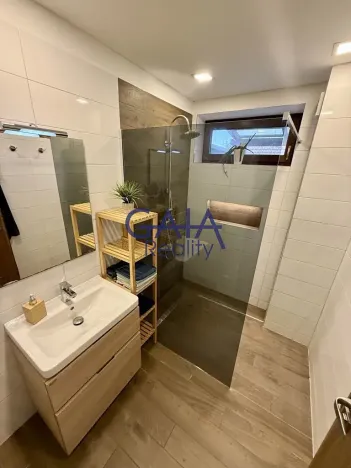 Prodej rodinného domu, Vlkoš, 162 m2