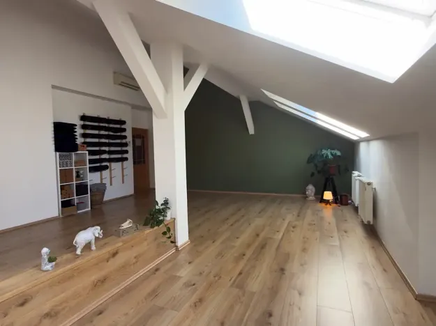 Prodej kanceláře, Praha - Nové Město, náměstí I. P. Pavlova, 150 m2