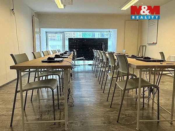 Pronájem obchodního prostoru, Brno - Brno-město, Masarykova, 30 m2