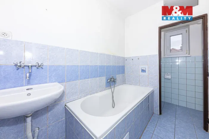 Prodej rodinného domu, Chvaletice, Husova, 76 m2