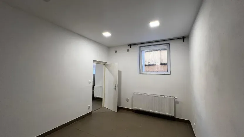 Pronájem kanceláře, Praha - Žižkov, Zelenky-Hajského, 70 m2