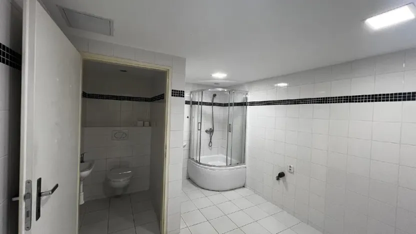 Pronájem kanceláře, Praha - Žižkov, Zelenky-Hajského, 70 m2