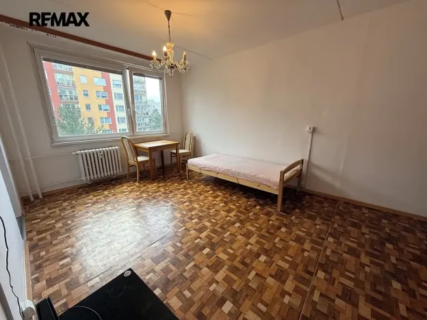 Pronájem bytu 1+kk, Praha - Modřany, Plevenská, 32 m2