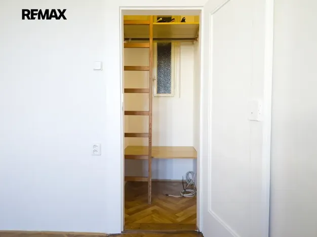 Pronájem bytu 1+1, Praha - Podolí, Výchozí, 37 m2