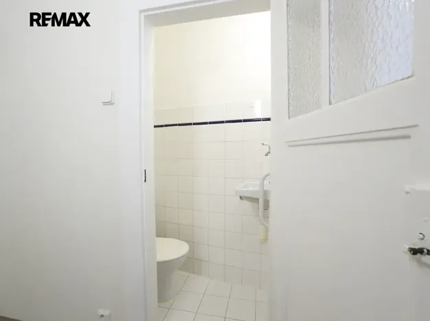 Pronájem bytu 1+1, Praha - Podolí, Výchozí, 37 m2