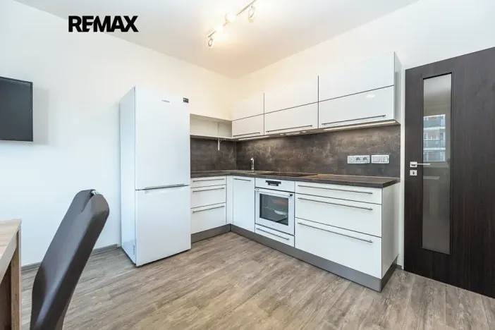 Prodej bytu 2+1, Praha - Černý Most, náměstí Plukovníka Vlčka, 83 m2