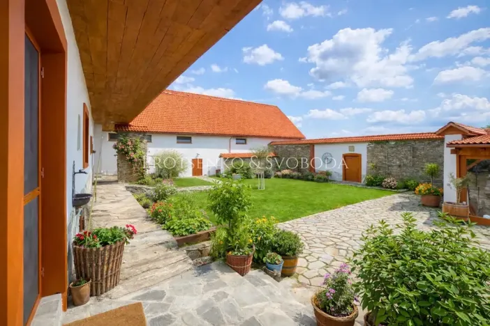 Prodej rodinného domu, Sedlečko u Soběslavě, 926 m2