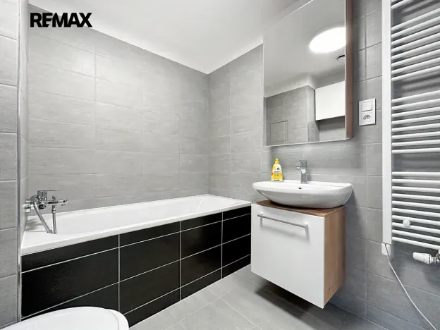 Pronájem bytu 1+kk, Plzeň, V Zahrádkách, 39 m2