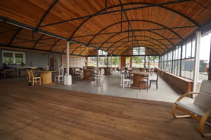 Prodej zemědělského objektu, Bžany, 1600 m2