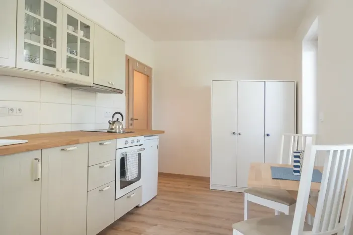 Prodej bytu 1+kk, Čím, 25 m2