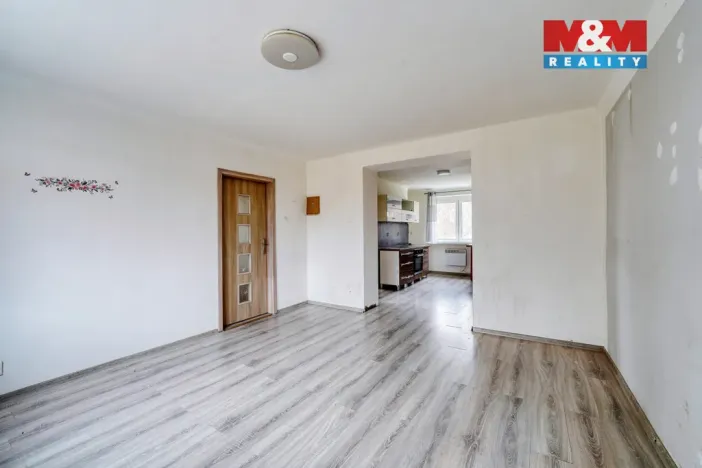 Prodej bytu 3+1, Mariánské Lázně - Úšovice, Ke Kasárnům, 63 m2