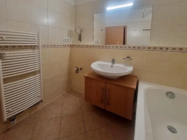 Pronájem bytu 1+kk, Praha - Kamýk, Novodvorská, 49 m2