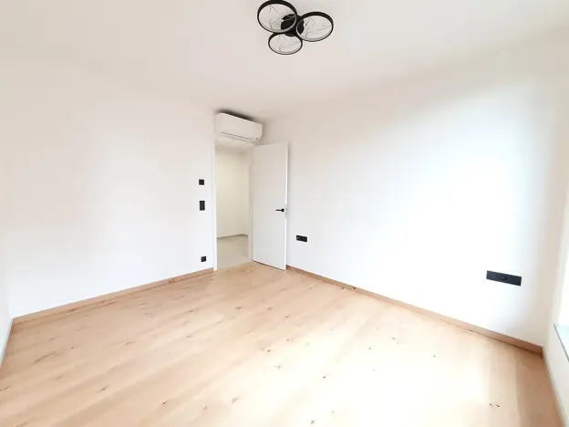 Pronájem kanceláře, Praha - Břevnov, U Petřin, 55 m2