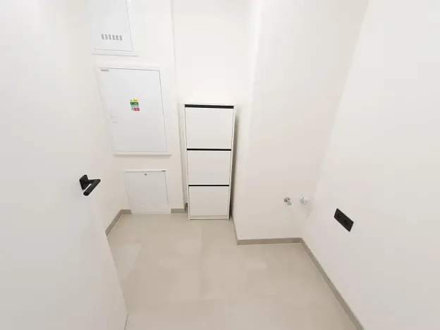 Pronájem kanceláře, Praha - Břevnov, U Petřin, 55 m2