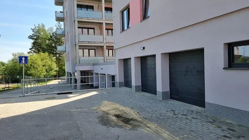 Pronájem garáže, Jihlava, U Cihelny, 16 m2