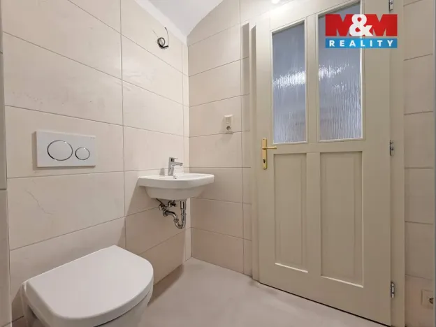 Prodej rodinného domu, Zalužany, 160 m2