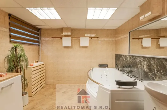 Prodej bytu 1+kk, Praha - Jinonice, Peroutkova, 55 m2