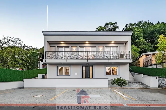 Prodej kanceláře, Praha - Komořany, Pod lesem, 440 m2