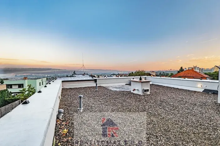 Prodej kanceláře, Praha - Komořany, Pod lesem, 440 m2