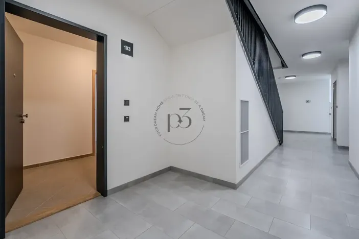 Pronájem bytu 2+kk, Praha - Prosek, Čakovická, 43 m2