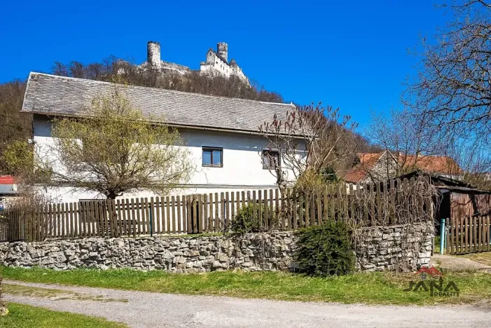 Prodej rodinného domu, Bezděz, 240 m2