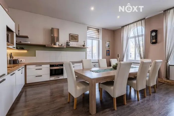 Prodej atypického bytu, Prostějov, Svatoplukova, 297 m2