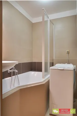 Pronájem bytu 2+kk, Praha, Ctěnická, 39 m2