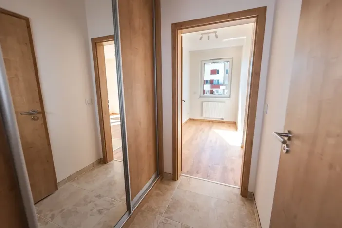 Pronájem bytu 1+kk, Praha - Hlubočepy, Fabiánové, 30 m2