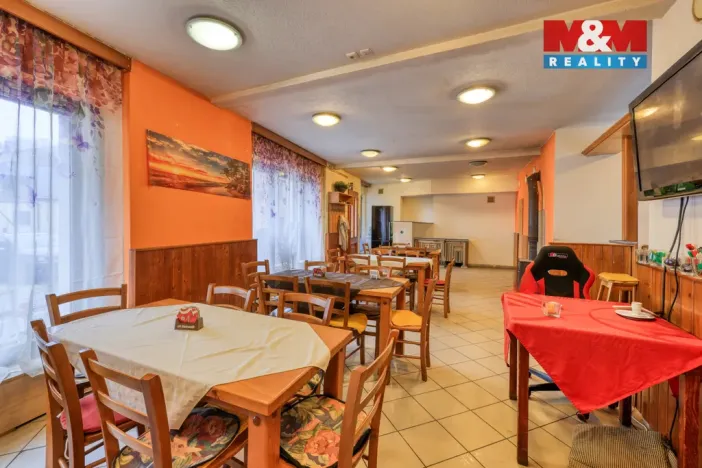 Prodej činžovního domu, Bečov nad Teplou, Nádražní, 219 m2