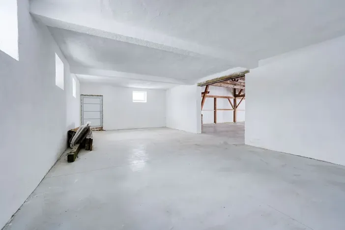 Prodej obchodního prostoru, Furth im Wald, Německo, 584 m2