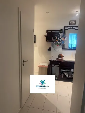 Pronájem bytu 2+kk, Praha - Vršovice, Archangelská, 59 m2