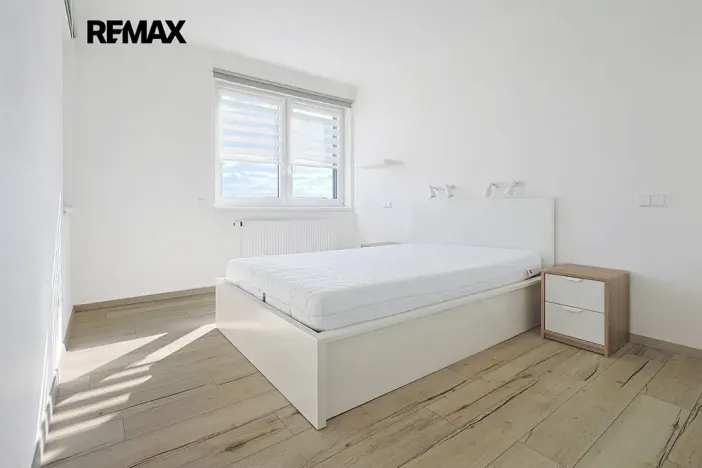 Pronájem bytu 2+kk, Plzeň, Vysoká, 53 m2