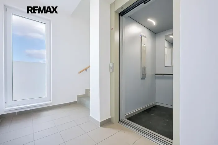 Pronájem bytu 2+kk, Plzeň, Vysoká, 53 m2