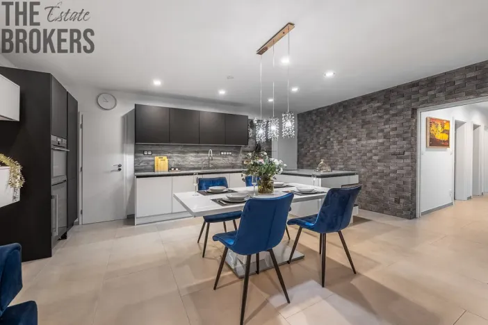 Pronájem rodinného domu, Kostelec nad Černými lesy, Svatbínská, 130 m2