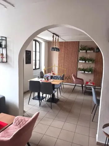 Prodej rodinného domu, Mnichovice, Masarykovo náměstí, 240 m2