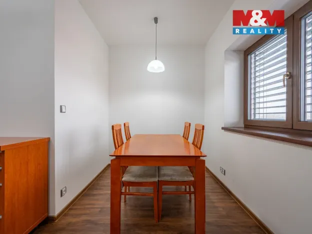 Prodej rodinného domu, Neustupov, 450 m2