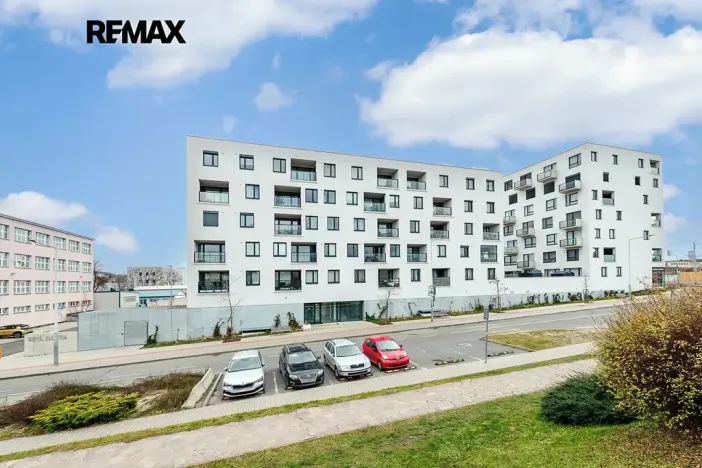 Pronájem bytu 3+kk, Praha - Hloubětín, U Elektry, 80 m2