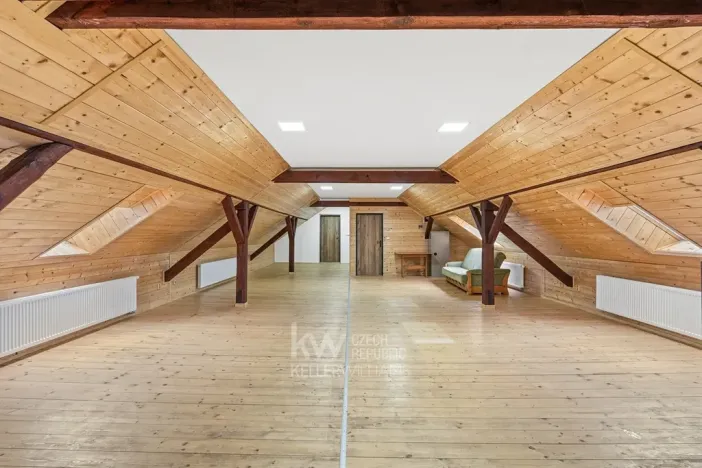 Prodej obchodního prostoru, Milíkov, 420 m2